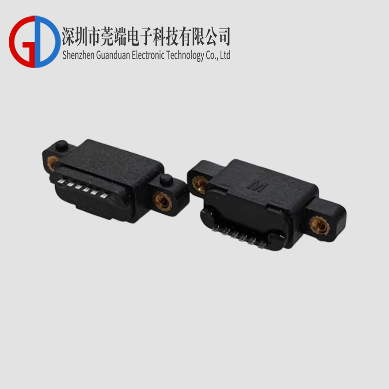 TYPE C母座6P立插带螺丝孔 防水款